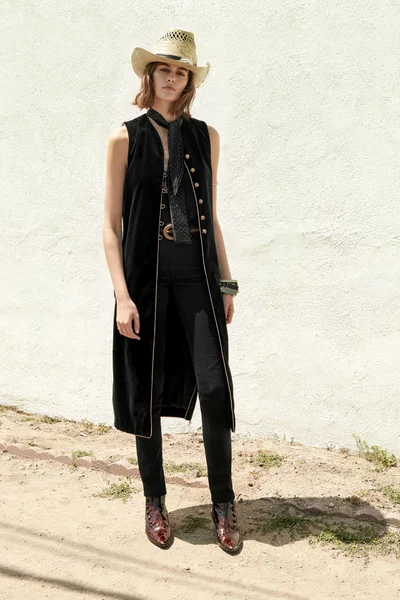 Look 19